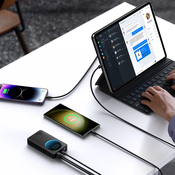 JOYROOM 30W Power Bank 10000mAh-Black With USB to Type-C Cable 0.25m-Black